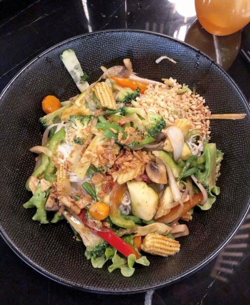 District - Cergy Les 3 Fontaines - photo 2