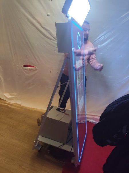 Take a Booth - photo 3