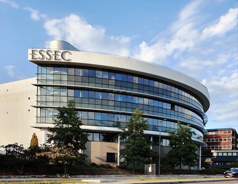 ESSEC Business School - Campus de Cergy-Pontoise - photo 2