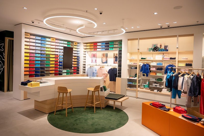 Lacoste Cergy Les 3 Fontaines - photo 2