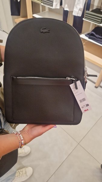 Lacoste Cergy Les 3 Fontaines - photo 3