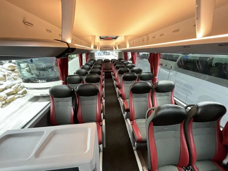 ADF Autocaristes-de-France location autocar avec chauffeur bus Cergy Pontoise - photo 1